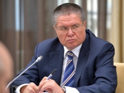 Улюкаев парировал Сечину цитатой из "Ревизора"