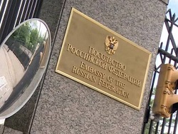 Семьи дипломатов покинули торгпредство РФ в Вашингтоне и разместились в посольстве