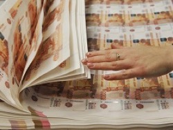 Центробанк "печатает" пенсии ударными темпами