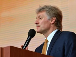 Песков призвал власти Украины дать четкий ответ по военной технике в Крыму