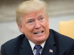 Раскол и хаос в США: Трамп признал поражение России