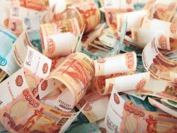 Госдума приняла закон о досрочном повышении МРОТ с 1 мая 2018 года